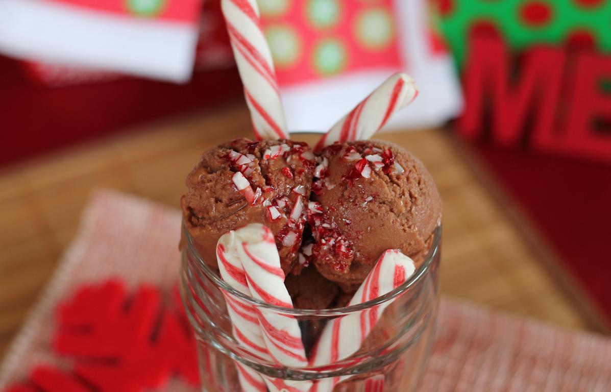 vegan chocolate peppermint ice cream scoops in glass